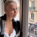 Didem Uzel Instagram - PARIS 💙🤍❤️ sen çok güzelsin ama sadece 3-4 günlük tatillerde buluşalım, yaşamak için benim tarzım değilsin 😁😁😁 #parisvibes #paris #FR #parisstyle #parislovers
