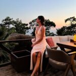 Dilşad Şimşek Instagram - Find the pose 💫 #photooftheday #summertime #tb #love @labohemekabak 🧡