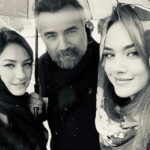 Dilşad Şimşek Instagram - @oktaykaynarca 🖤 @sanemcelikhome 🤍 #eskiyadünyayahükümdarolmaz
