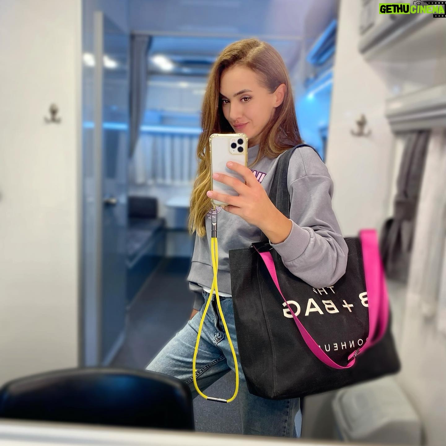 Dilşad Şimşek Instagram - Her yere benimle @bonheurbag 💗 #hediye #reklam