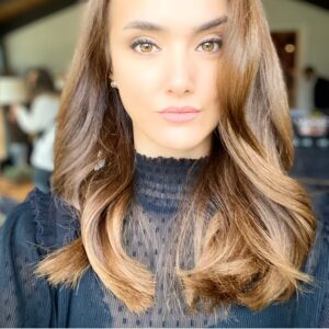 Dilşad Şimşek Instagram - #edho 158 #karakter #ebru #set 
@recepaydinnnn 💇🏻‍♀️
@srknsvkay 💇🏻‍♀️
@zcnaksu 💇🏻‍♀️
@wakeup_ms 💄🧏🏼‍♀️
@faybike 🧏🏼‍♀️💄
@sinemsabiha 🧏🏼‍♀️💄
@narsissist #narscosmetics #nars