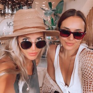 Dilşad Şimşek Instagram - Yazdan kalan, gelecek olan w/ @dilara.oztunc 🤍