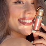 Dilan Telkök Instagram - Göz alıcı renkler, uzun süre kalıcı etki; KIKO Milano’nun 3D HYDRA LIPGLOSS serisi, şimdi 6 yeni Limited Edition rengiyle! Sizin favoriniz hangisi? Stoklar yenilenmişken kaçırmayın derim. ✨💋 @kikomilanoturkey #işbirliği #3dhydralipgloss