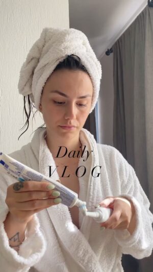 Dilan Telkök Instagram - #dailyvlog 🐦‍⬛🐶🐾