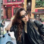 Dilara Aksüyek Instagram – 🙋🏻‍♀️👽