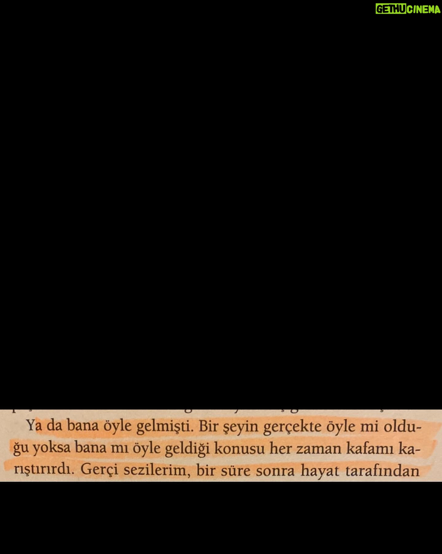 Dilara Aksüyek Instagram - seems like this heart of mine 👽🪩