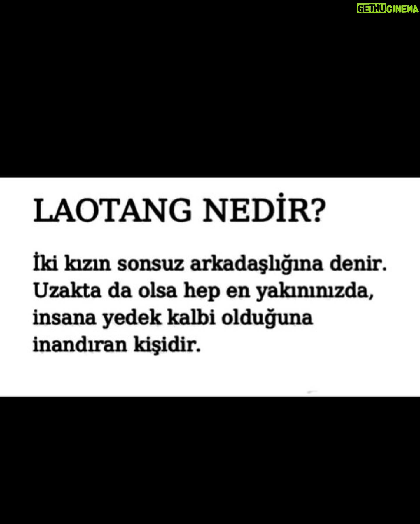 Dilara Aksüyek Instagram - En yakın kız arkadaşınız sizi hayatta tutar. En iyi arkadaş etiketleme postu :)))