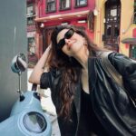 Dilara Aksüyek Instagram – 🙋🏻‍♀️👽