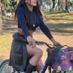 Dilara Büyükbayraktar Instagram - Salcano bul beni 🚲 #bisiklet #tur #canimannem #princessisland #bycicle