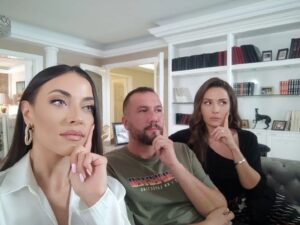 Dilara Büyükbayraktar Instagram - Vee karşınızda Canım Annem dump

@canimannemofficial #canımannem #set #tv8 #stellaryapım #saranstudios