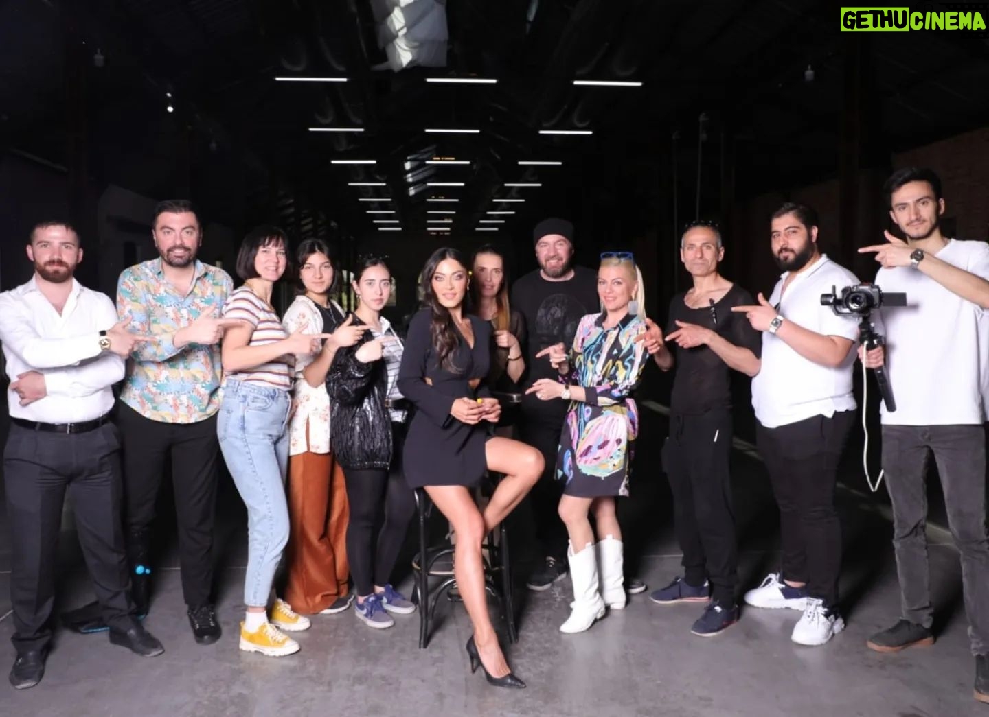 Dilara Büyükbayraktar Instagram - Türkiye'nin İlk Tescilli Dijital Dergisi Evos Angels Mayıs Sayısında Sizlerle Olacağım… Yakında www.evosangels.com 'dan röportajlarımızı okuyabilirsiniz... Dergi: @evosangels Düzenleme: @evrimeyaslak @eyaslak Foto: @ilkeruzunalan Retouch: @kursadkarakus Vision: @ozkanaydoganphoto Make Up: @banusaadetmakeup Saç: @zafertokgozcadde Video & Asistan: @marjinalmedya Mekan: @kibrithane Kıyafet: @gldn_lara @byhassanozay Menajer: @mujganaltinbilek @smmenajerlik #evosangels #dijitaldergi #edergi #magazin #evogrup #evomedya #evoholding #dijitalyayin #mayis #dergicekimi #kibrithane