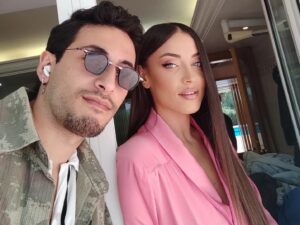 Dilara Büyükbayraktar Instagram - Vee karşınızda Canım Annem dump

@canimannemofficial #canımannem #set #tv8 #stellaryapım #saranstudios