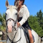 Dilara Büyükbayraktar Instagram - I finally found that white horse 🦄☘️