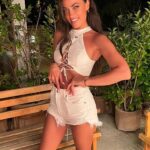 Dilara Büyükbayraktar Instagram - Yaz bitmediiii Yüreğimde yaşıyooor 🌸
