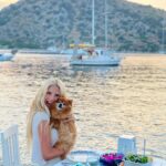 Dilara Öztunç Instagram - @yesimoztunc 🥰♥️ @gina_crazy_dog 🌸🥳