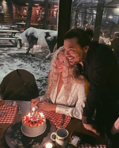 Dilara Öztunç Instagram - “🎂”
