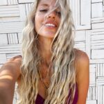Dilara Öztunç Instagram - 🎤 🎼 bir şarkı ; @gokcekilincer ‘den gelsin