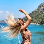 Dilara Öztunç Instagram – Fraktal 🌊☀️🎞 #fraktal