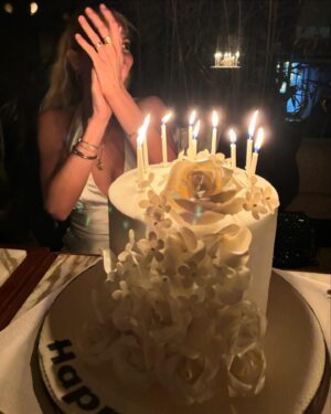 Dilara Öztunç Instagram - Happy 35 💃🏼