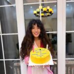 Dilara Kazimova Instagram - Happy Birthday to Me💟🖤💫♉️ #dilarakazımova #dilara #mybirthday #birthdaygirl