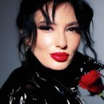 Dilara Kazimova Instagram – WTF?😅

Make:@kryolan_ilhame @instudio.az 
Hair:@instudio_anar @nigar._ibrahimova 
Video:@aliyusub.films 

#dilarakazimova #kesfetteyiz #dilara