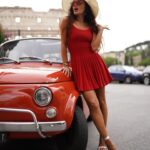 Dilara Kazimova Instagram - Miss 💛 Photo by @miri.take @jsphotovenice #kolizey #italy #travel #summer