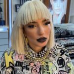 Dilara Kazimova Instagram - Love Me,Love me,say that you love😅💟💋 Hair:@instudio__raksana @instudio.az Make:@kryolan_ilhame @nigar._ibrahimova @fatimaamirlii @mua_mina__ #dilarakazımova #dilara #makeuptutorial #blondhead