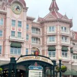 Dilara Kurtulmuş Instagram - Disneyland Dump🤩