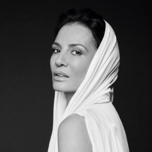 Dimitra Matsouka Instagram - @harpersbazaargreece
text: Katerina Anesti
📸: @georgekatsanakis
Stylist: @marilenakaragianni
Makeup: @elena_chatzinikolidou
Hair: @gabrielggeorgiou //στις 17 Δεκεμβρίου  με το ΒΗΜΑ της Κυριακής. #helloworld ✨