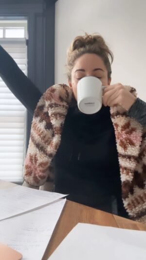 Dina Deleasa Instagram - Behind the scenes of my impending psychotic break as Brian is in South Africa for the 100th day, the powers gone out, a skunk apparently sprayed at just the right time getting sucked into our airstream, powering through spirit week mornings (moms you know), thought I lost days worth of my edits, but now I think I didn’t …

Who else needs a dance break?!!

Update: Brian just got home, the smell is gone, crazy hair and outfit day are over (two hardest ones in my opinion), handed in the edit 💘 I’m still slightly unstable 

#dancebreak #momlife #justlaugh #fakeittillyoumakeit