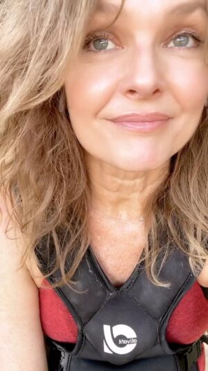 Dina Meyer Instagram - The struggle is real.😂
When it comes to exercise, it can be hard to motivate.

So sometimes you have to show yourself who’s boss. 💪👊👊👊

Break away from the screen, shut down and REBOOT. 
If the weather is on your side, try to recharge your person in nature.

With your heart pumping a bit faster, the activity, the sunshine, the wildlife, are all so beneficial and healing. 

Music also helps motivate, so bring a good playlist- 
(and some bug spray 😂) 

and get outside! 
If only for a little while. 

You’ll be glad you did.❤️
I always am. 

What helps YOU stay positive?

#nature #balance #breathe #healthylifestyle #recharge #motivation #inspiration #positivevibes #positivity #happy #joy #love