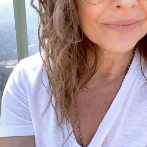 Dina Meyer Instagram - ✨WEEKEND HIGHLIGHTS✨
Photo Dump

Had the opportunity to visit, sightsee, meet some wonderful fans, 
and sign something from 
40 years ago. 🤯🤯🤯

Thank you Sacramento, @sinistercreaturecon and everyone who came down to play with us this weekend.
💕
Feeling blessed.
🙏🥰

#sacramento #california #auburncalifornia #bearriver #foresthillbridge #sightseeing #tourist #starshiptroopers #starshiptrooperscosplay #cosplay #fun #love #smile #happy #blessed🙏