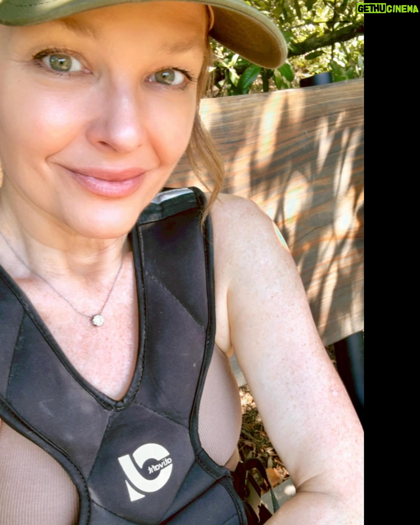 Dina Meyer Gethu Cinema