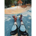 Dinda Kanyadewi Instagram – Nengokin penunggu mangkok Kuta @jeaneayu .