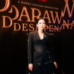 Dinda Kanyadewi Instagram – Look for gala premiere “Badarawuhi Di Desa Penari.” @kknmovie

Wearing @wilsenwillimofficial 
Stylist @ivanteguhsantoso
Asst stylist @mindanovianty
Accessories @amstamb
Makeup @sissysosro
Hairstylist @desyuntadi 

📸🎥 @snap.nuel @imshooter
