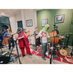 Dinda Kanyadewi Instagram – Goyang boleh, goyah jangan. 💃