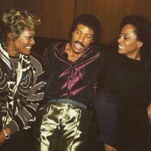Dionne Warwick Instagram - That’s what friends are for. ❤️