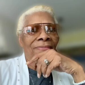 Dionne Warwick Instagram - A little story about my baby Stevie Wonder. ❤️