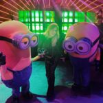 Dionne Slagter Instagram - De nieuwe streamingdienst @skyshowtimenl werd gisteren gelanceerd tijdens een supertof event waar ik bij mocht zijn! Ik mocht dansen met Mionions, knuffelen met dino’s en hun nieuwe series werden op spectaculaire wijze bekend gemaakt 👌🏻 Stream Skyshowtime voor supertoffe films/series (Dexter, Chucky, Scream, Minions) #itstime #skyshowtime #ad #reclame