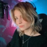 Dionne Slagter Instagram - De 100e Moordcast én YouTube aflevering is een feit 🖤 Ik ben inmiddels 100 verhalen, 200 edits en 200 opnames verder. Dat we 100 van dit soort verhalen kunnen vertellen is niks om te vieren, maar wel iets om te eren. Dank voor alle support!