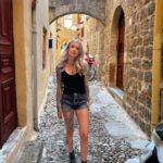 Dionne Slagter Instagram - Rhodos stad bekijken ☀️🏺