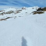 Dionne Slagter Instagram - M’n eerste wintersport 🏂❄️⛄️ Ik wist van tevoren niet of ik dit nou heel leuk zou vinden allemaal, maar ik ben helemaal verkocht. Het is dat ik onder de blauwe plekken zit, anders kregen ze me niet meer mee naar huis. 1. Het mooie gebergte van Val Thorens 2. Lege pistes 3. Dat linker dingetje ben ik 4. Actiefoto 5. Doen alsof ik niet wist dat er een foto werd gemaakt 6. Feestje bij de 360bar 7. ❄️💃🏼 8. Liften 9. Smize 10. Vriendjes❤️
