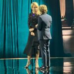 Dionne Stax Instagram - Eerste week ARIA 🎶 @medialane @omroepmax_ 1. Klaar voor de show 2. Jas aan, gympen aan en hop hop, richting de ARIA arena 3. Overleg met de leukste @nicoarends 4. Beetje blurry, de foto dan. De maestro van het @njorkest zeker niet @leonardevers 5. Nog even het draaiboek checken 6. De ARIA arena 😍 7. Kleedkamer ontploffing 8. Renovatie door @hannasuurlandstyling en @selkehairandmakeup 9. Muurbloem
