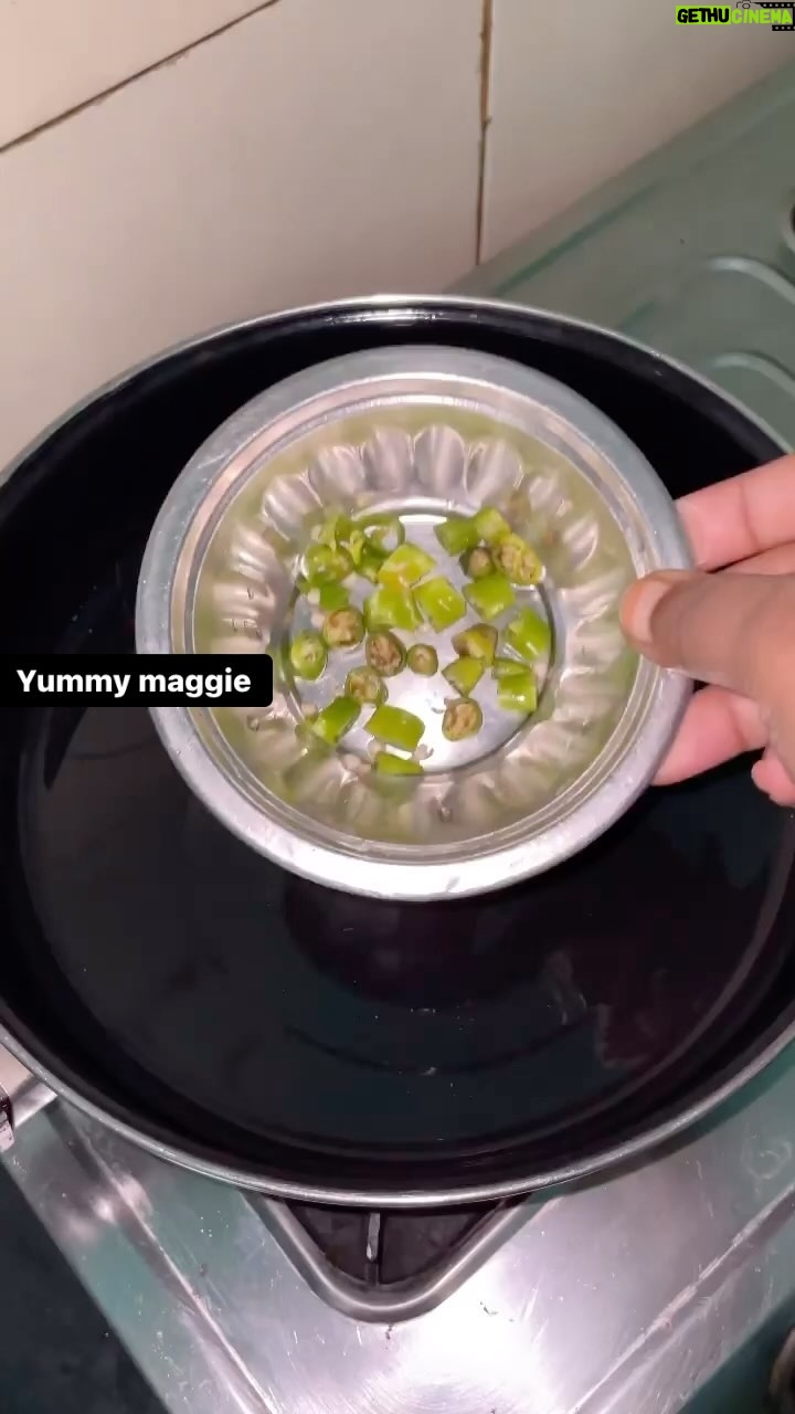 Disha Vakani Instagram - Healthy & tasty maggie cum noodles from @kamaleyaorigins ! Best in the market❤️