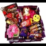 Disha Vakani Instagram - Best hampers at @yourshamper Follow @yourshamper ✨