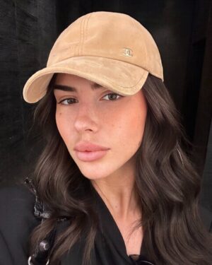 Dita Istrefi Instagram - IT GIRL