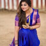 Divya Bharathi Vetrivel Instagram - 𝐏𝐨𝐧𝐠𝐚𝐥 𝐯𝐢𝐛𝐞 𝐬𝐭𝐚𝐫𝐭𝐞𝐝 💙 📸 @p2click.in Saree @lakshmiboutique2021 #instagood #nivashinidivya #pongal #pongalcelebration #pongalkolam #pongalwishes #nivashini_ma #insta #frankpannuvom #sareefashion #sareecollection #celebritystyle