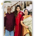 Divya Bharathi Vetrivel Instagram - Happy anniversary amma appa ❤️