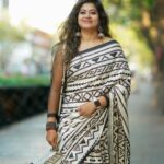 Divya Bharathi Vetrivel Instagram – 😍CODE: TSWB96 😍Price-Rs.999😍Tussar silk 

✨To Place an Order through Our Website “ www.lakshmiboutique.co.in “ 
 
@lakshmiboutique2021
