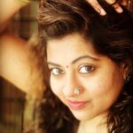 Divya Bharathi Vetrivel Instagram - тнє єує ιѕ тнє נєωєℓ σƒ тнє вσ∂у🍁 #nivashinidivya #nivashini_ma #instagood #instagram #instamood #instalove #insta #instareels #retrostyle #frankapannuvom